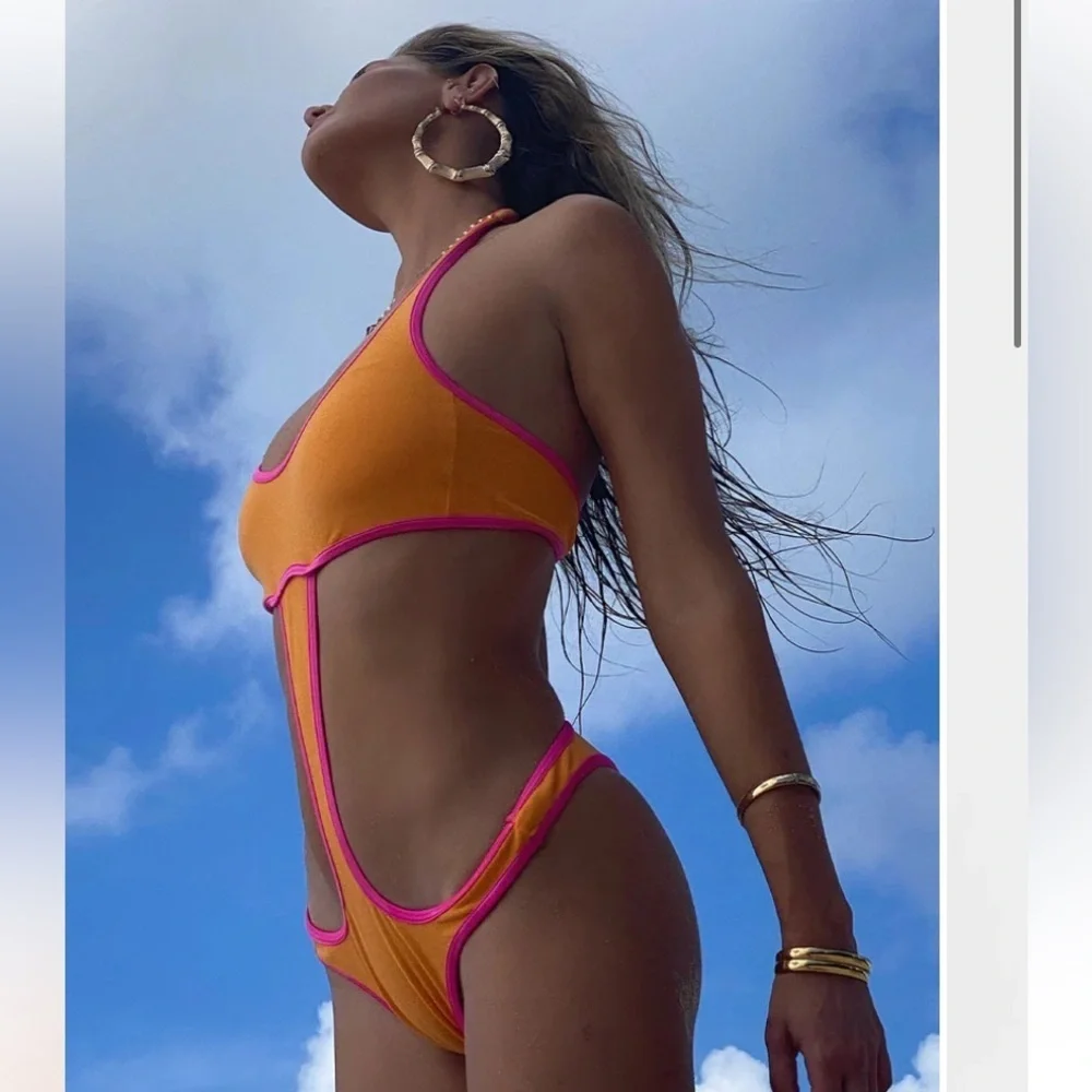 New! Frankie’s bikinis Hayes Terry Monokini One Piece Swimsuit 24115